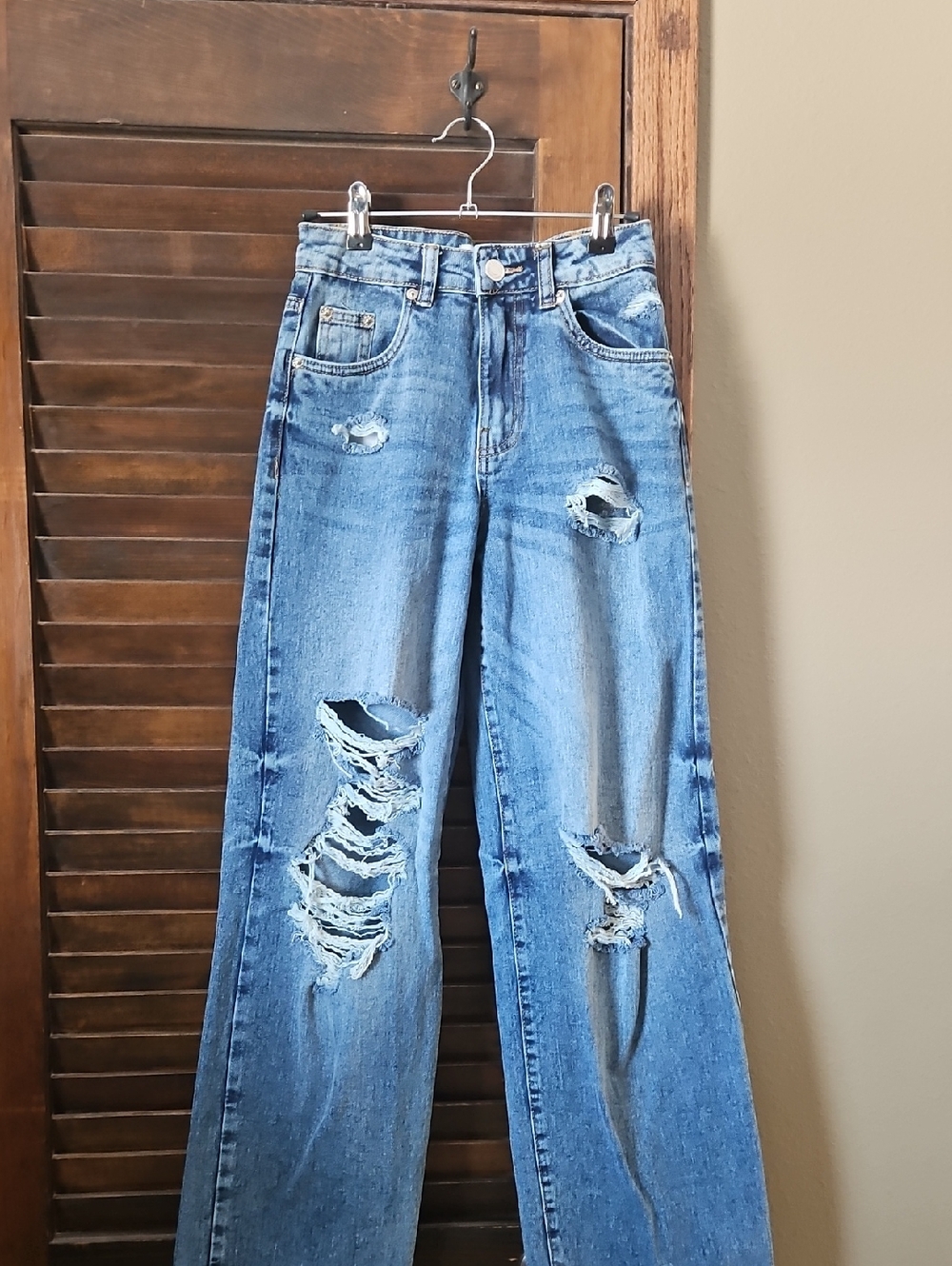 refuge Distressed Straight-Leg Jeans - Light Blue
